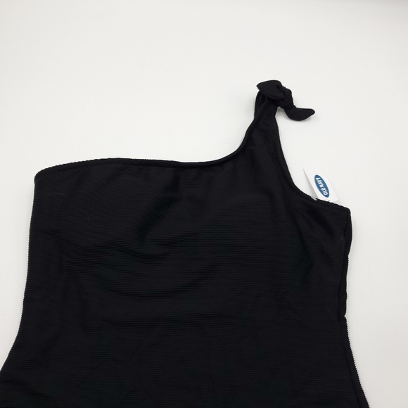 Old Navy Textured-Stripe One-Shoulder Swimsuit - Picture 6 of 9